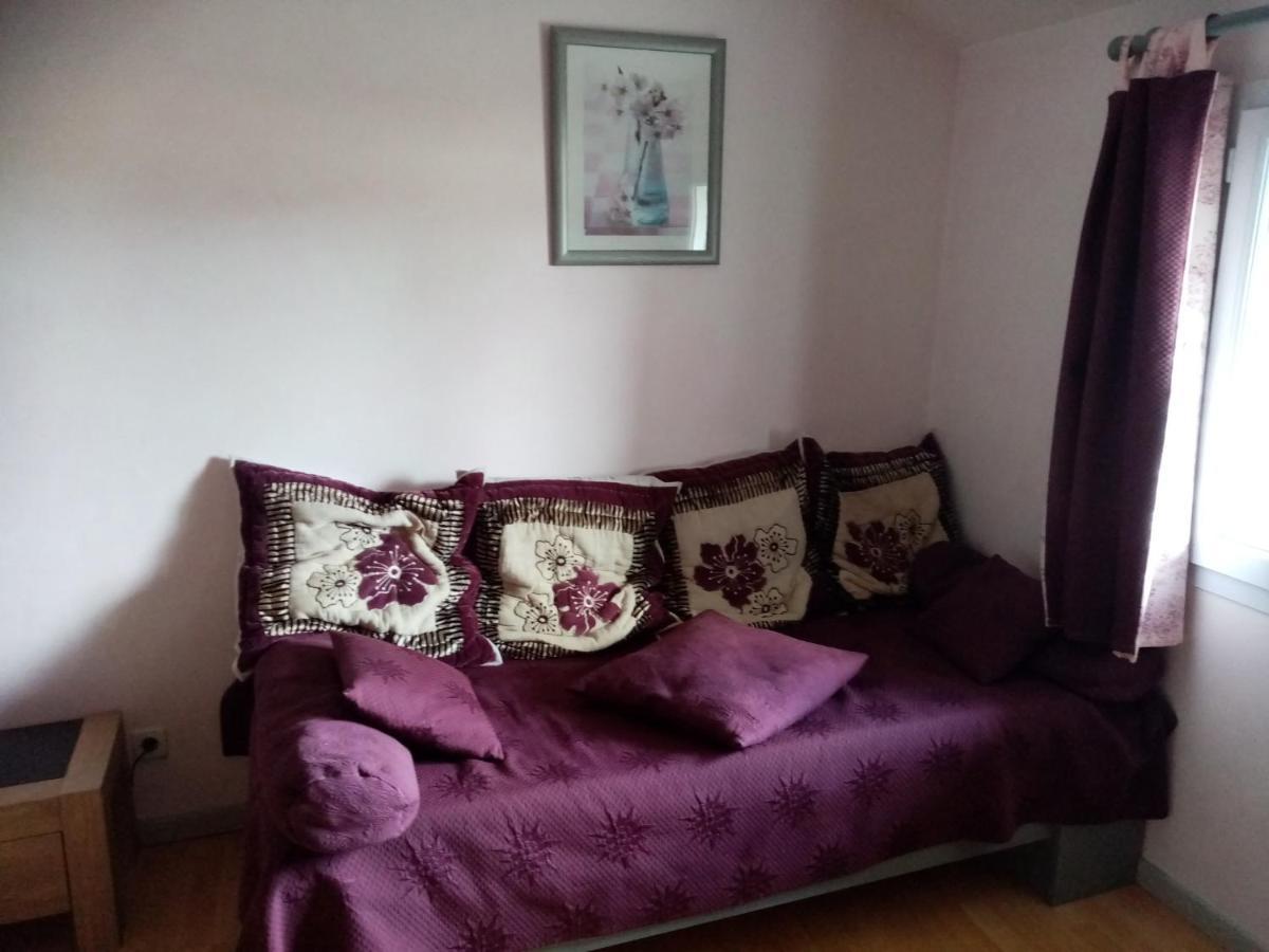 Bed and Breakfast Les Tourterelles Chabournay Exterior foto